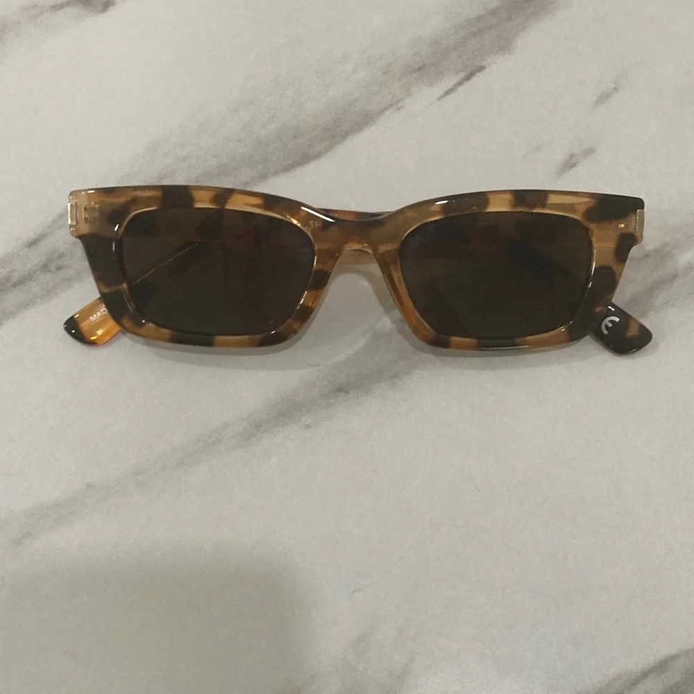 aerie Tortoiseshell Rectangular Sunglasses - Brown
